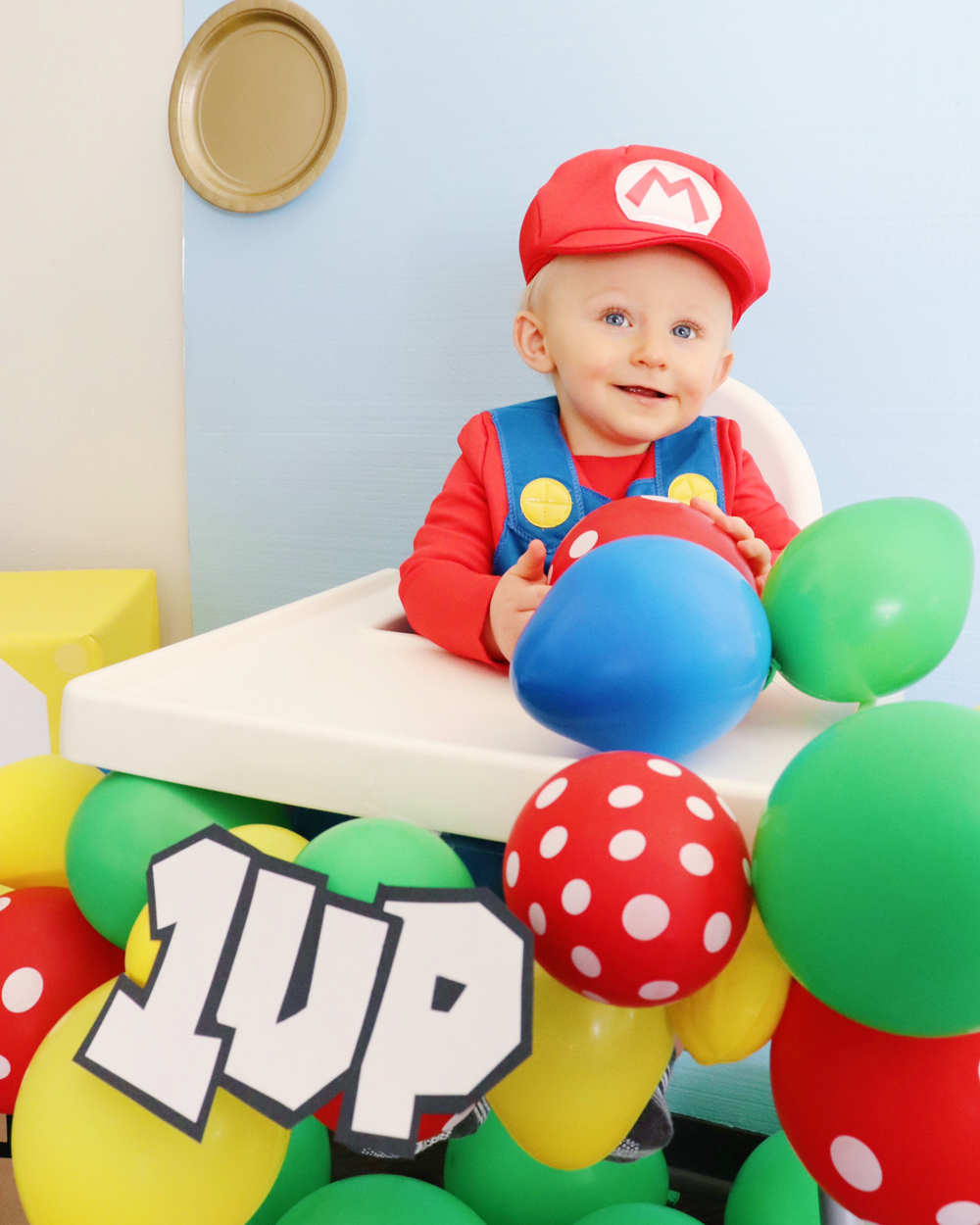 Life-styled-by-me-mallory-ennis-blog-babys-first-mario-birthday-party-theme-1